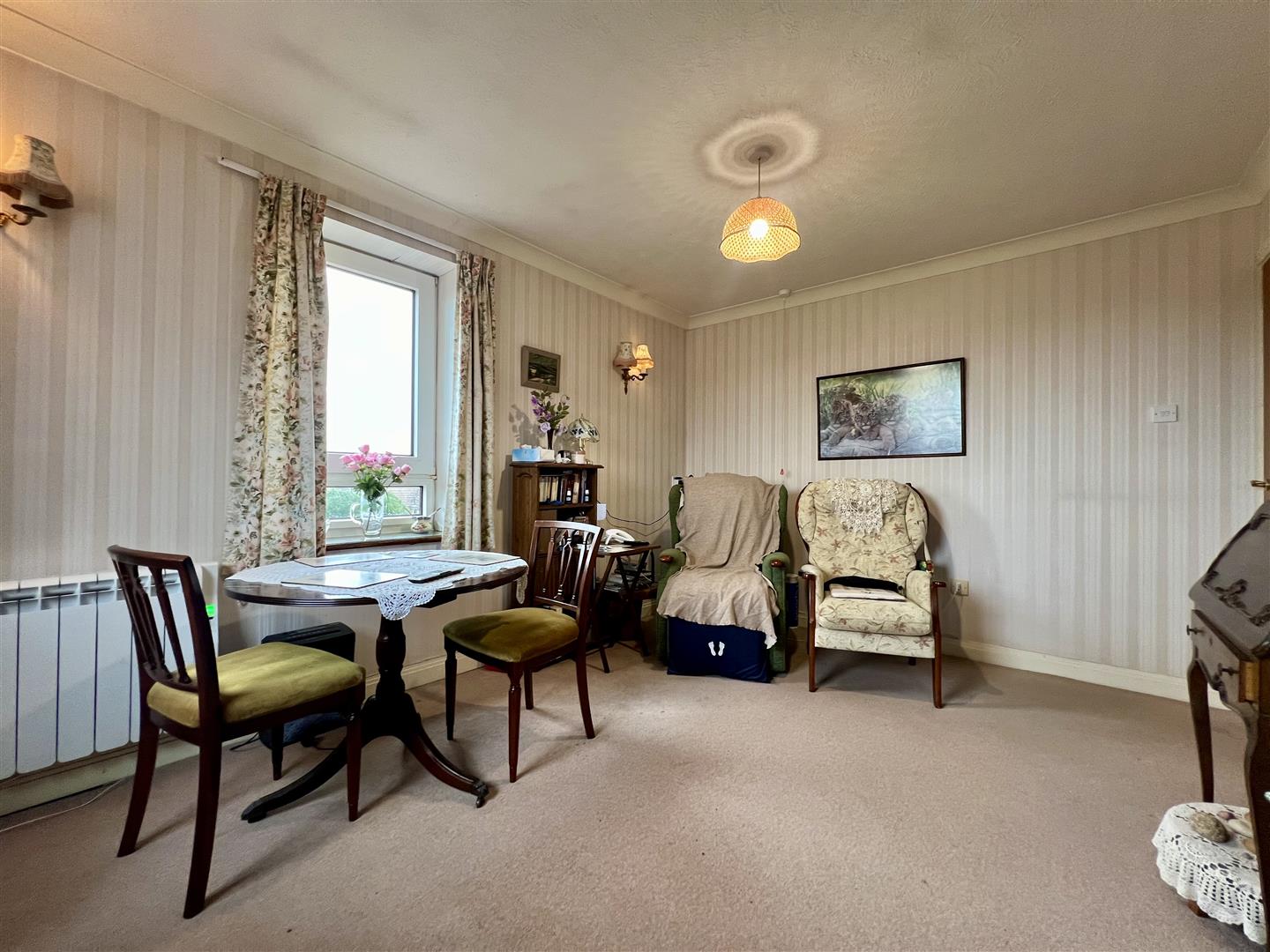 1 Bedroom Other, Terminus Road, BexhillOnSea TN39 3LL Oakfield Estate Agents